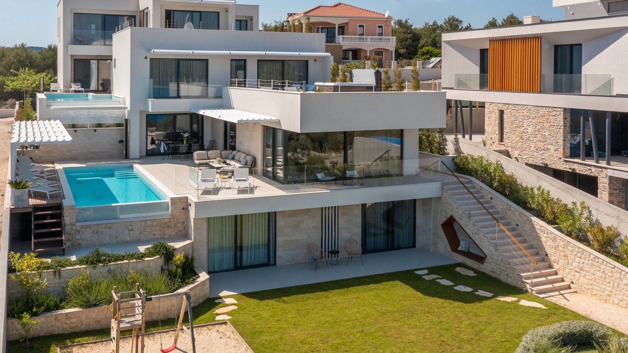 Photo of Outdoor in Jezera