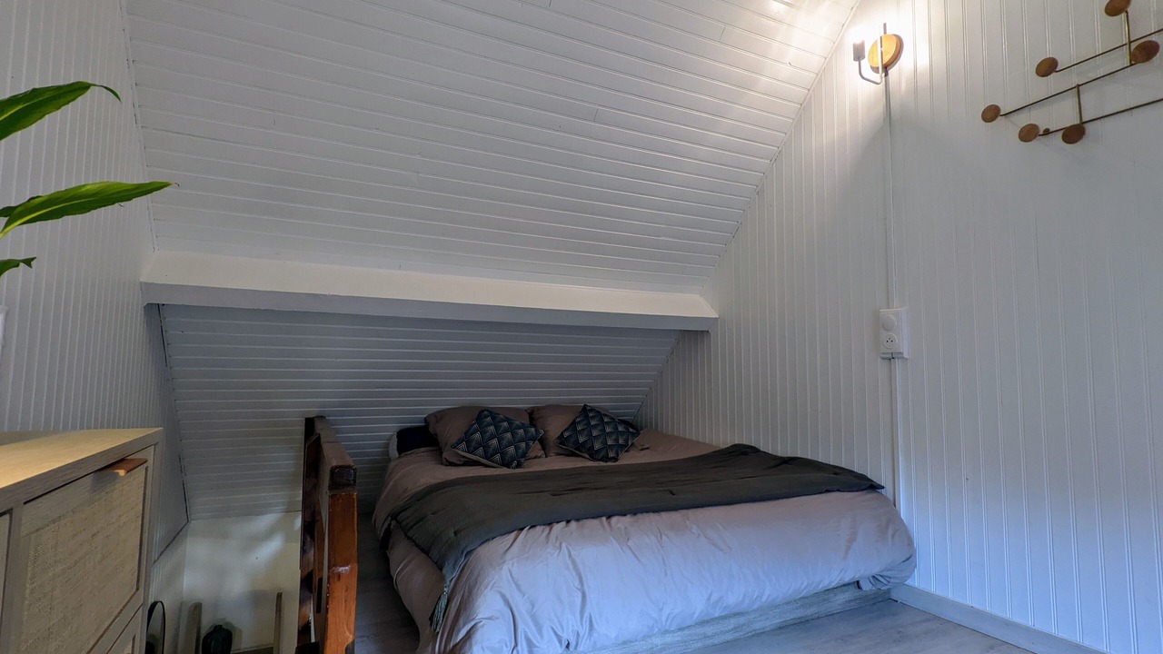 Photo of Bedroom in Campan