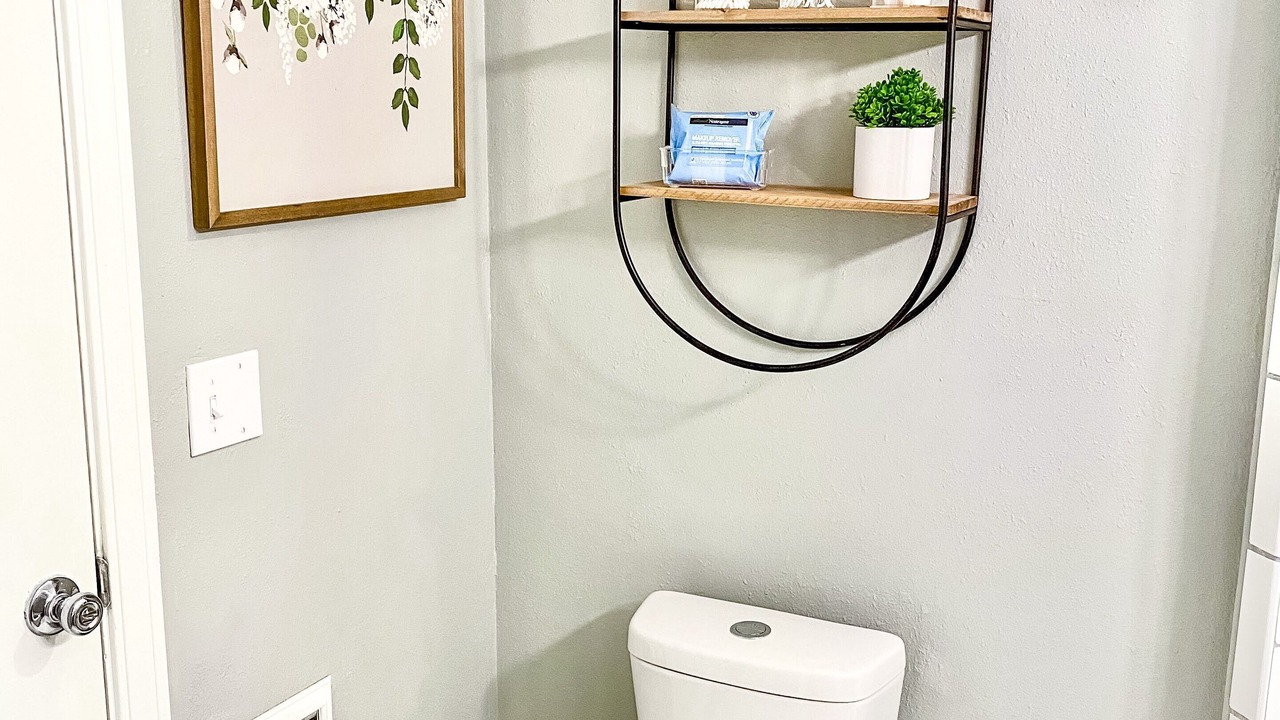 Photo of Bathroom in Canyon