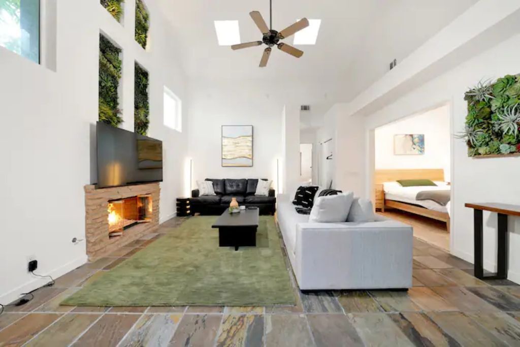 Photo of Livingroom in Airport Area