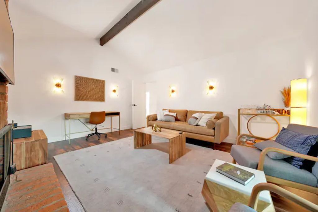 Photo of Livingroom in Airport Area