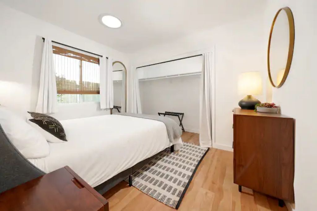 Photo of Bedroom in Airport Area