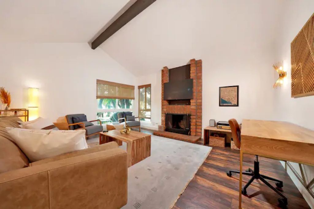 Photo of Livingroom in Airport Area