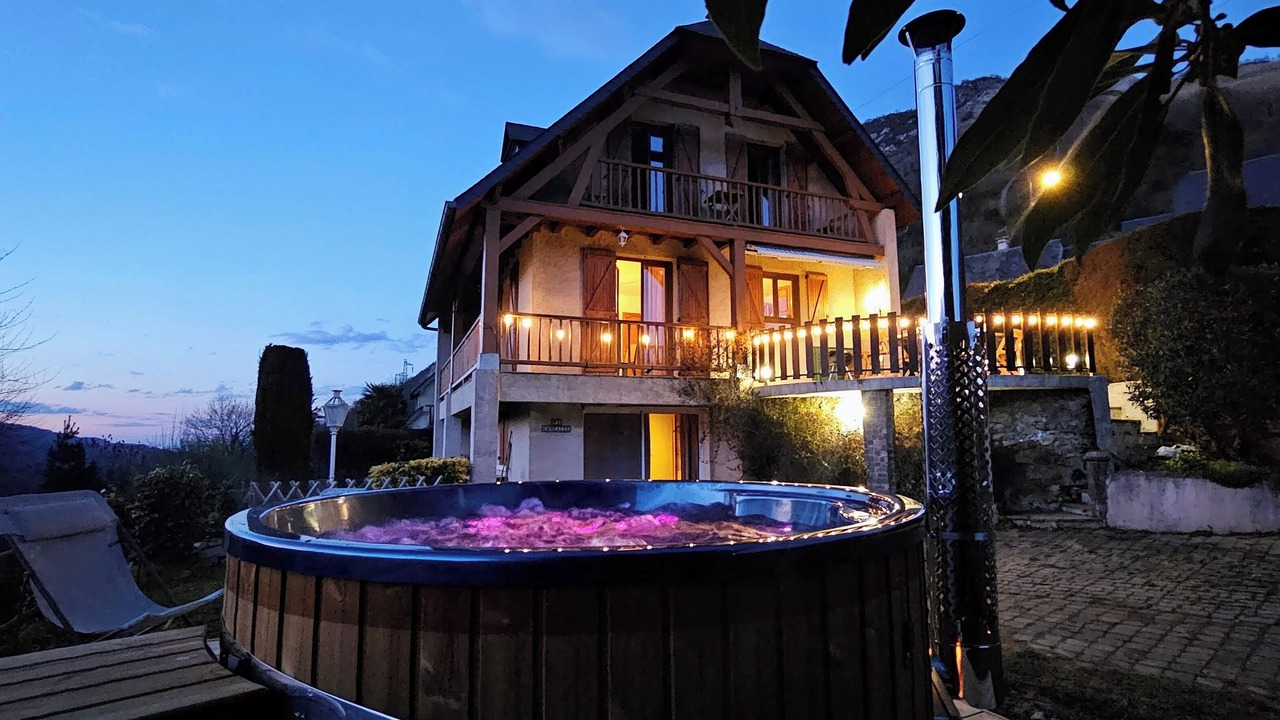 Photo of Patio Balcony in Campan