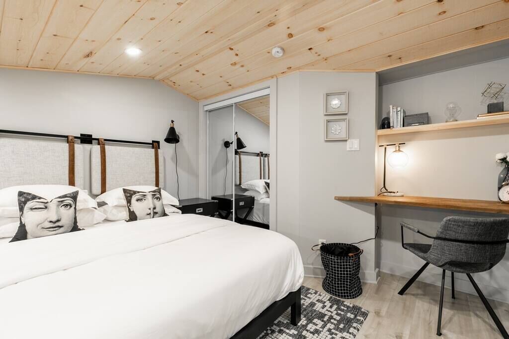 Photo of Bedroom in Mont-Tremblant Village
