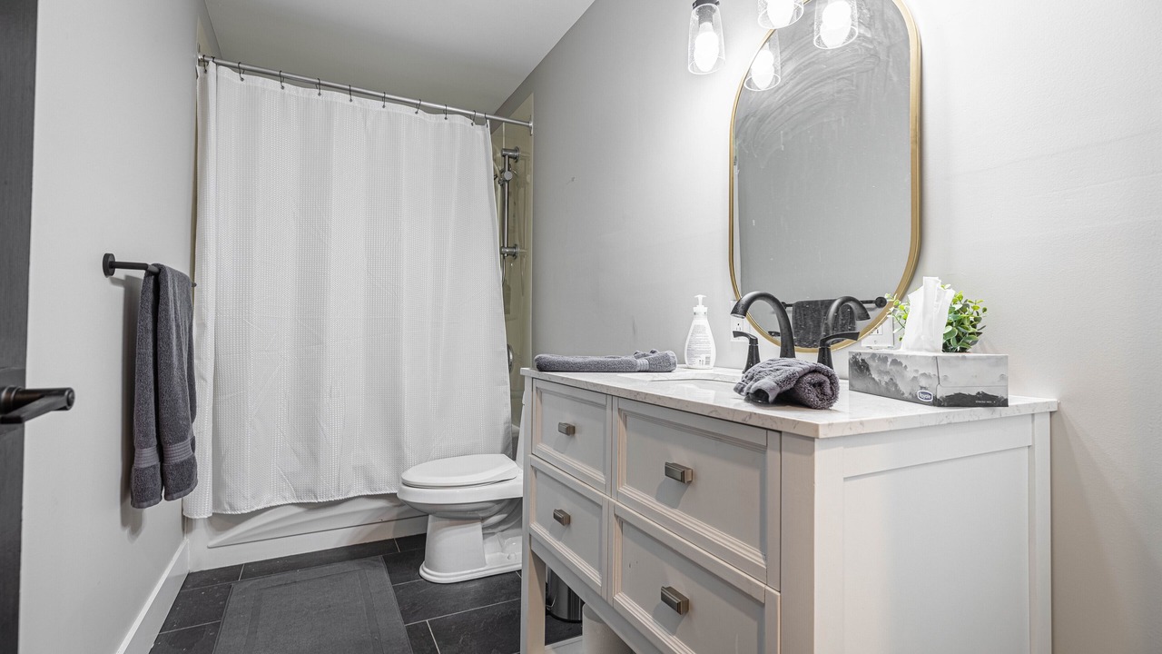 Photo of Bathroom in Grand Bend