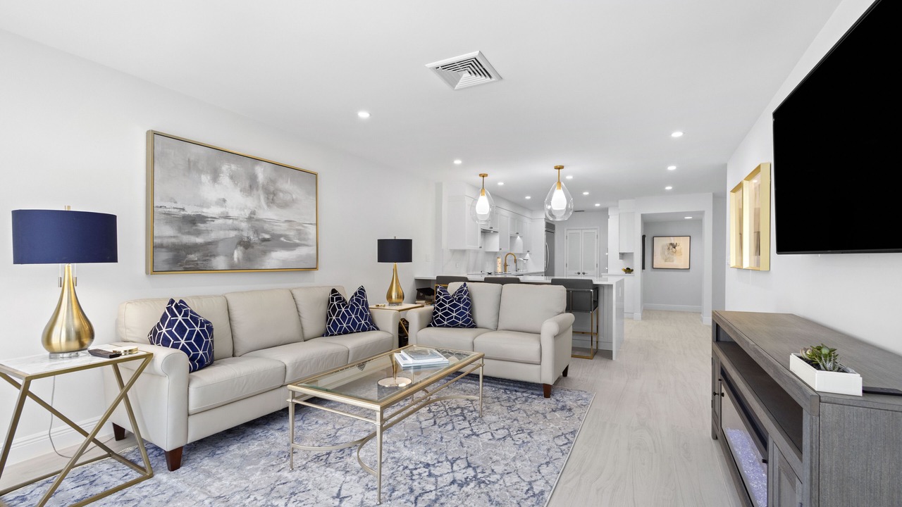 Photo of Bedroom in Longboat Key