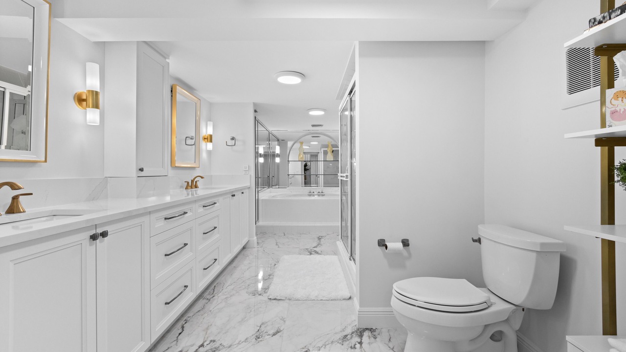 Photo of Bathroom in Longboat Key