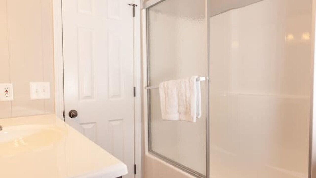 Photo of Bathroom in Lampe