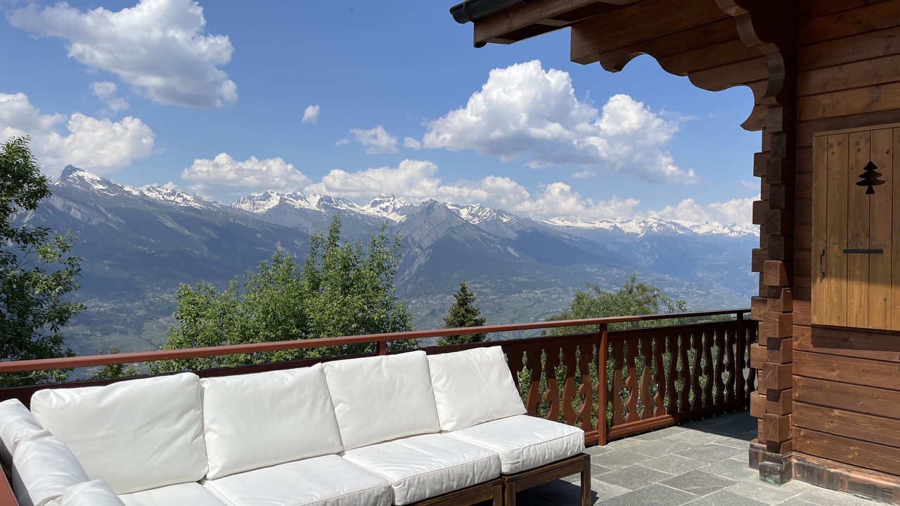 Photo of Patio Balcony in Saint-Pierre-de-Clages