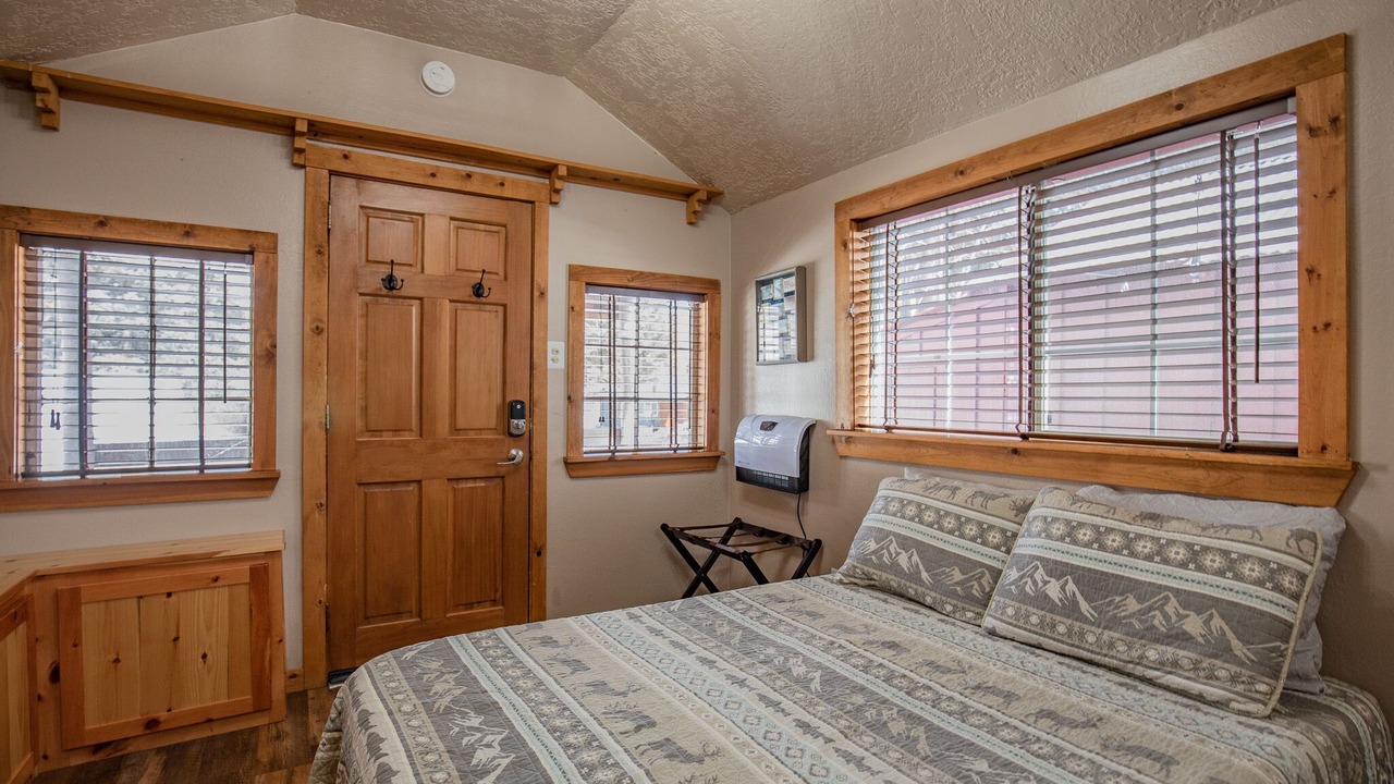 Photo of Bedroom in Cloudcroft