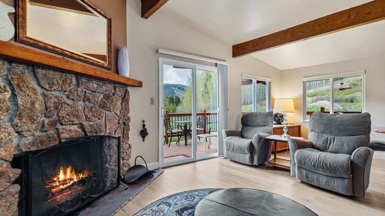 Photo of Livingroom in Vail