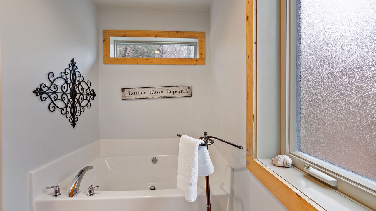 Photo of Bathroom in Charter Hills