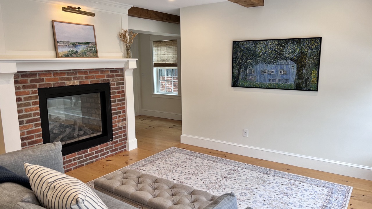 Photo of Livingroom in South Deerfield