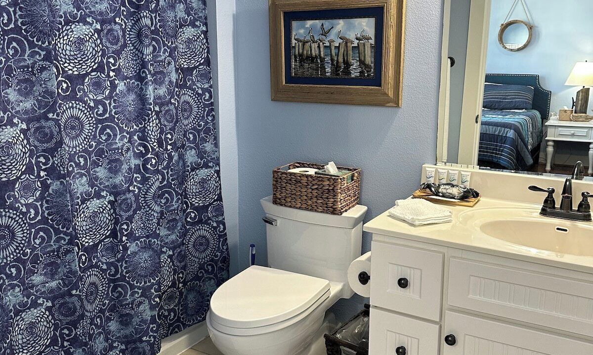 Photo of Bathroom in Red Fish Cove