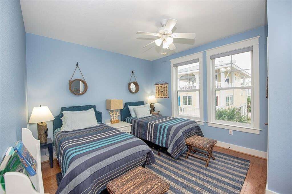 Photo of Bathroom in Red Fish Cove