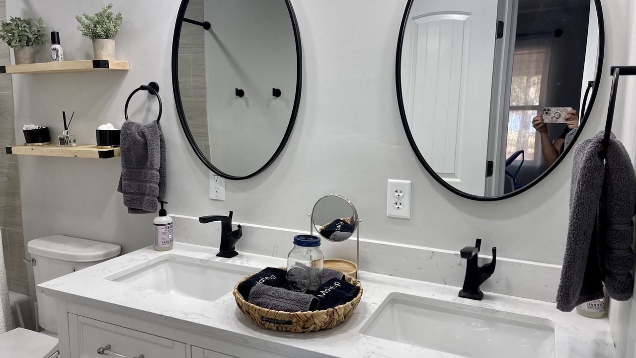 Photo of Bathroom in Longtown