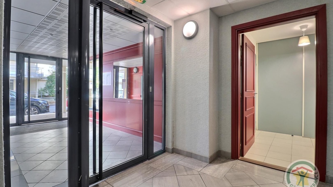 Photo of Others in Cesson-Sevigne