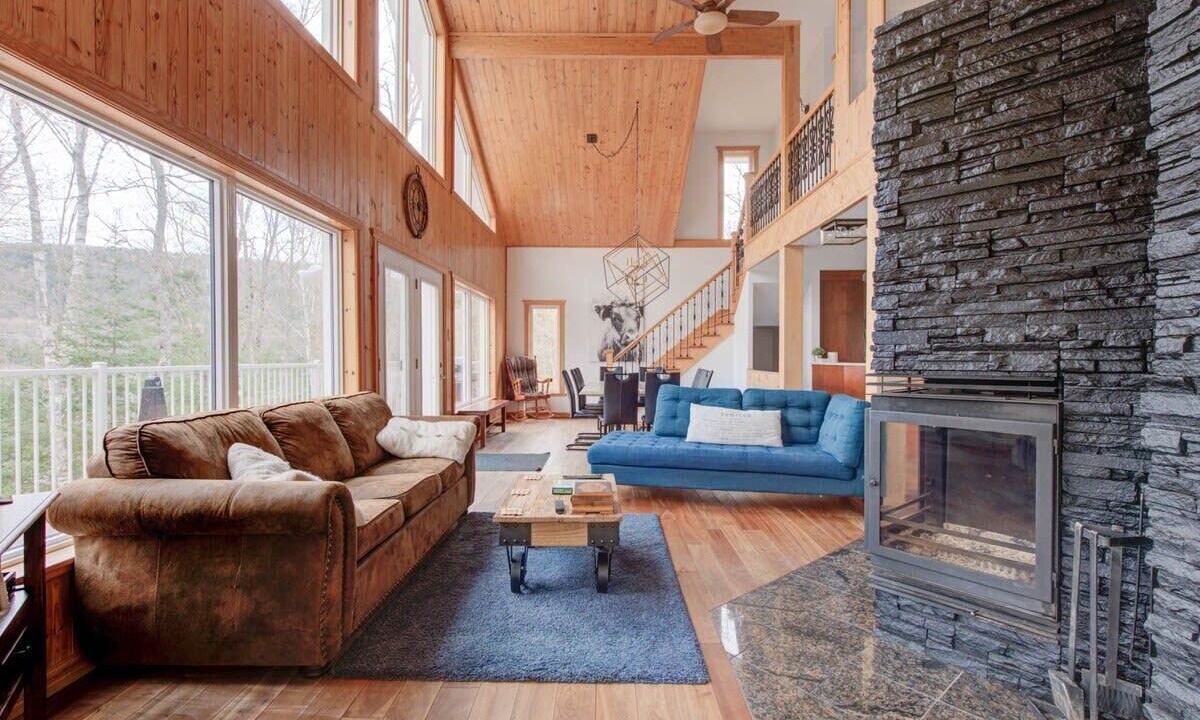 Photo of Livingroom in Lac-aux-Sables