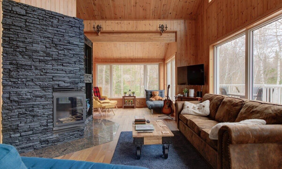 Photo of Livingroom in Lac-aux-Sables