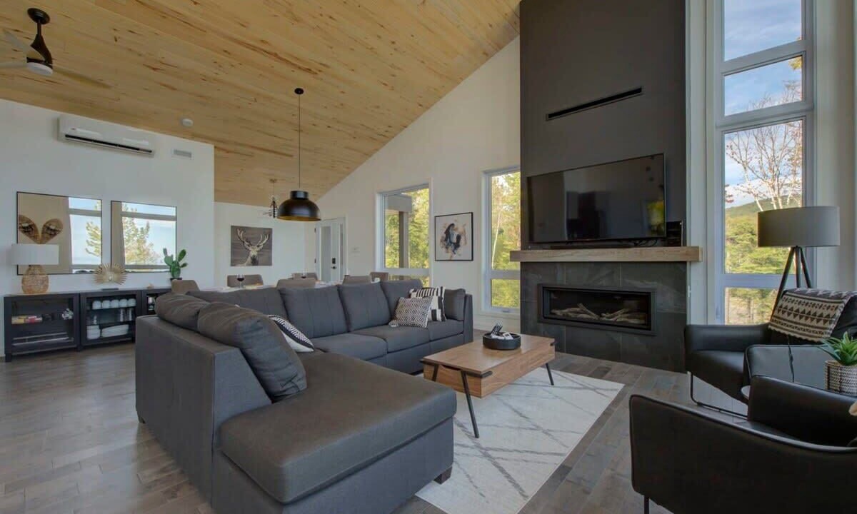 Photo of Livingroom in Saint-Joseph-de-la-Rive