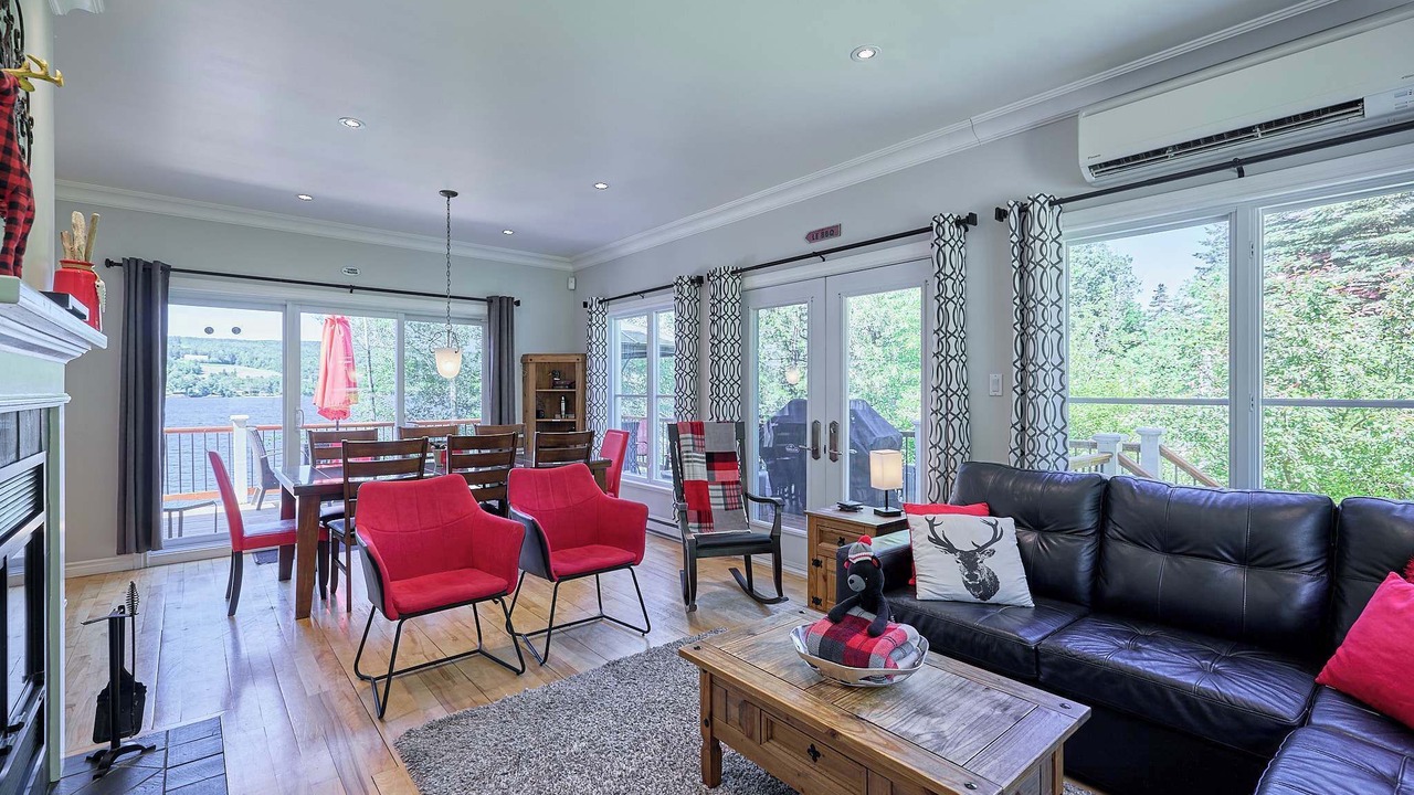 Photo of Livingroom in Pohenegamook