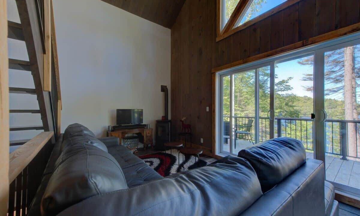 Photo of Livingroom in Lac-aux-Sables