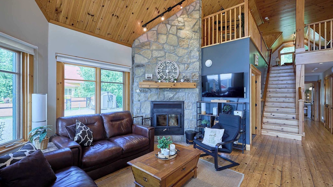 Photo of Livingroom in Pohenegamook