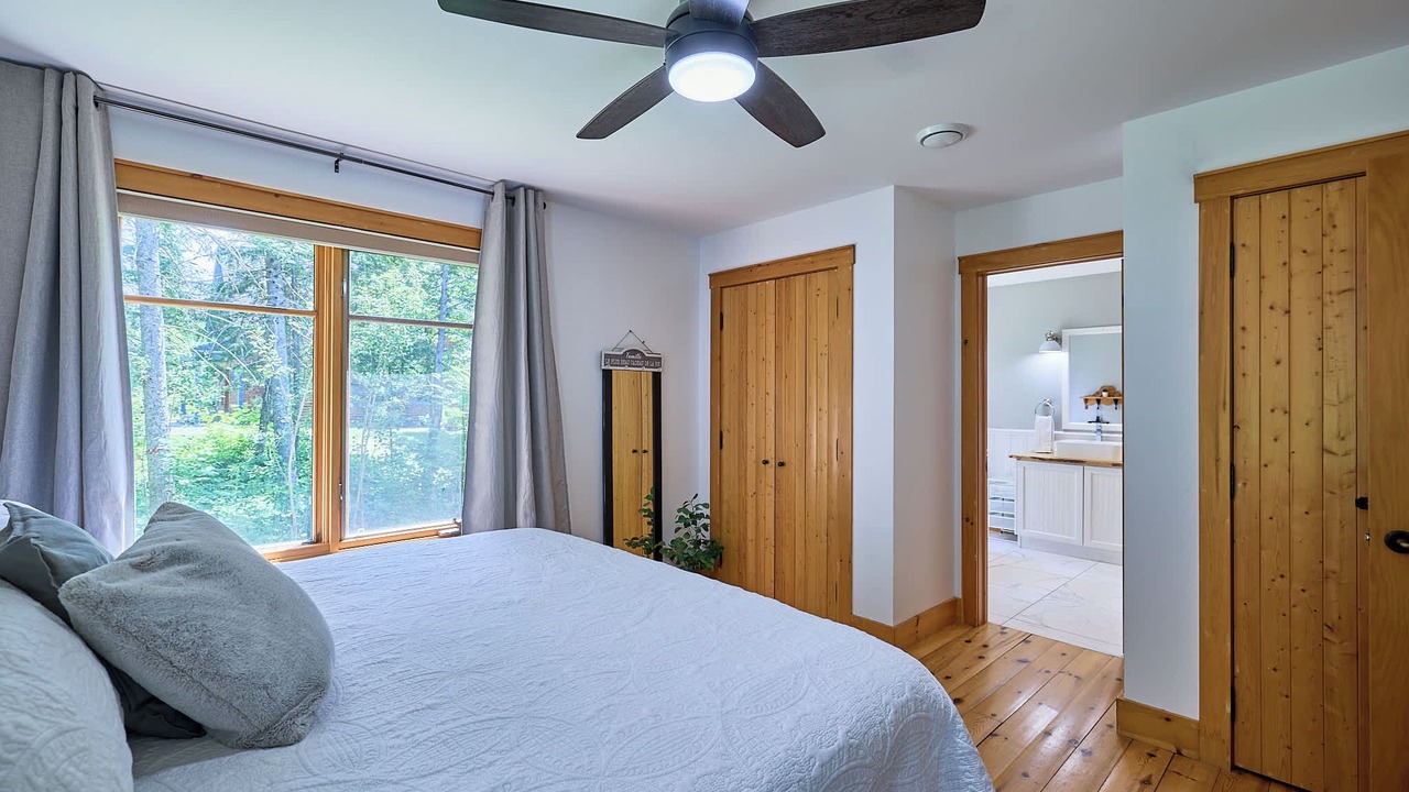 Photo of Bedroom in Pohenegamook