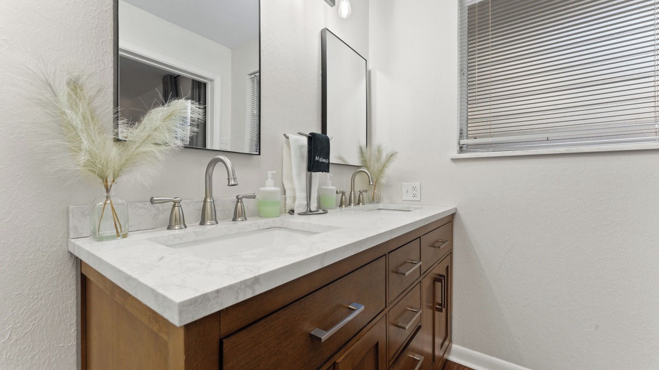 Photo of Bathroom in Highlands - Perkins