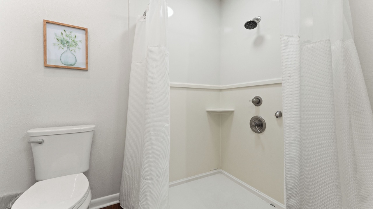 Photo of Bathroom in Highlands - Perkins