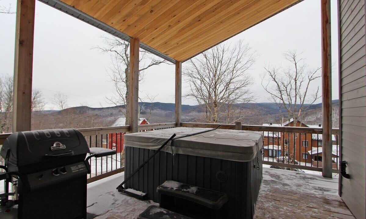 Photo of Patio Balcony in Saint-Philemon