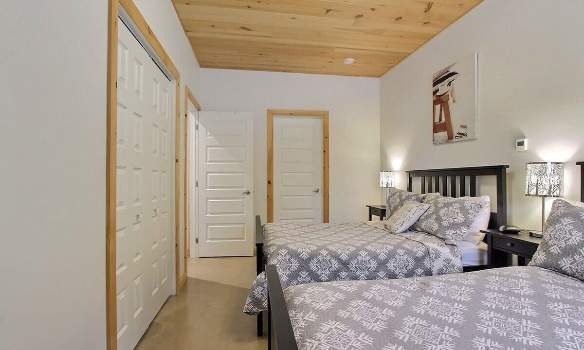 Photo of Bedroom in Saint-Philemon