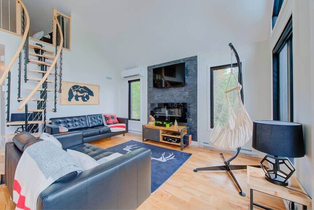 Photo of Livingroom in Notre-Dame-Auxiliatrice-de-Buckland