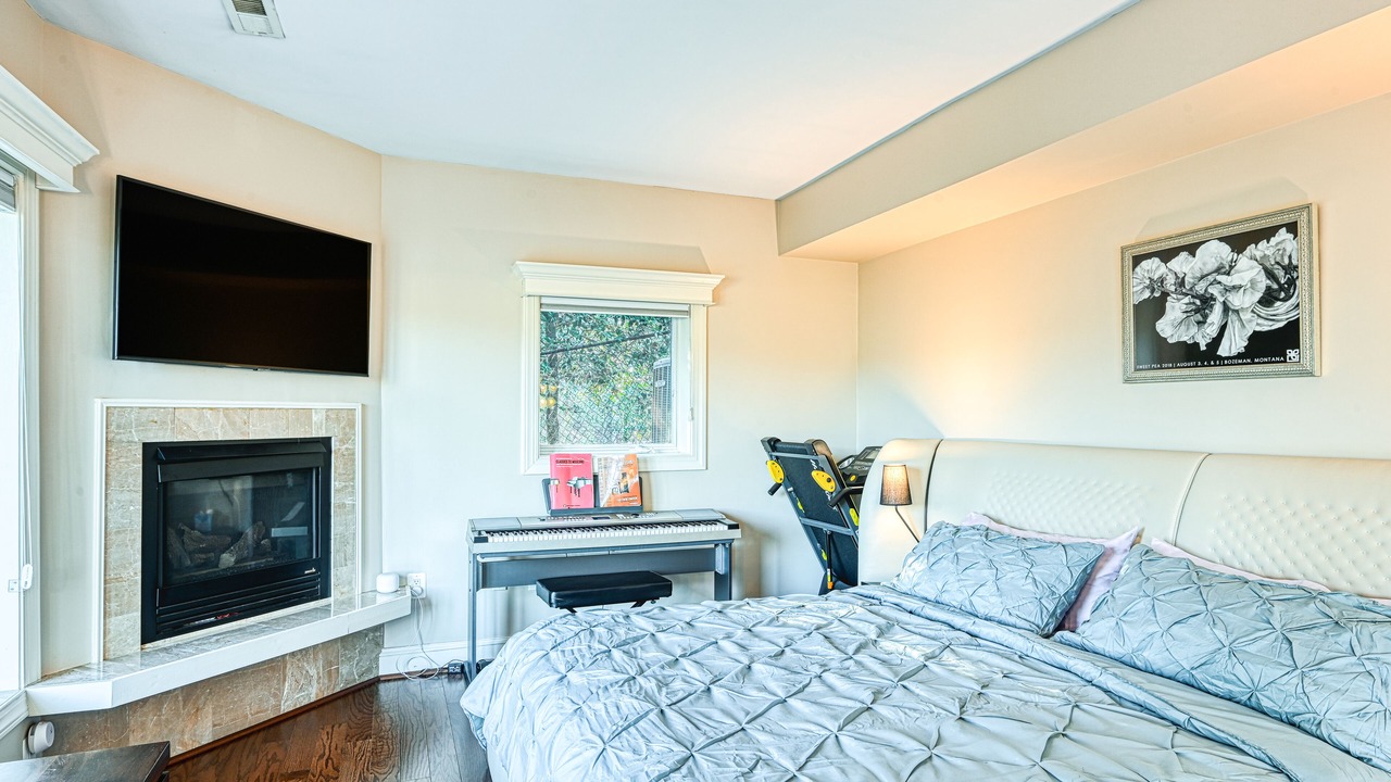 Photo of Bedroom in Arden-on-the-Severn