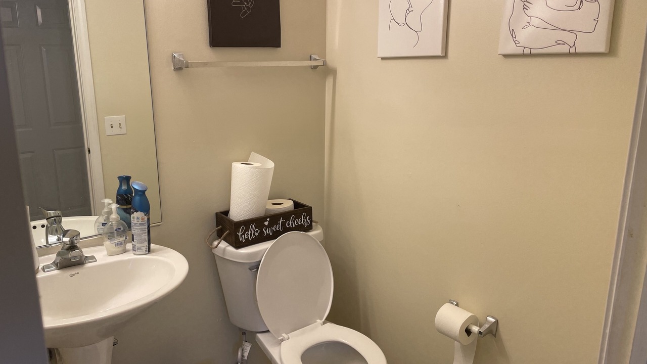 Photo of Bathroom in Elgin