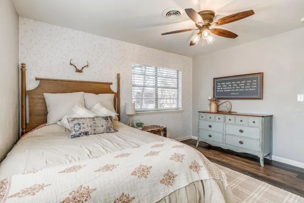 Photo of Bedroom in Hico