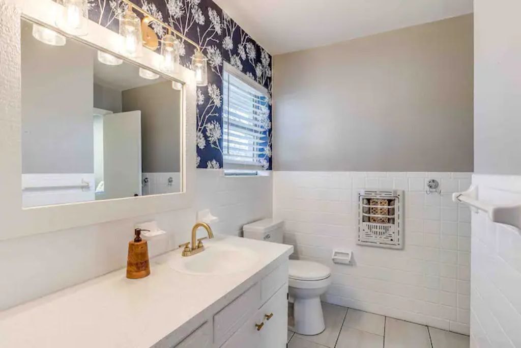Photo of Bathroom in Hico