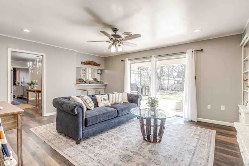 Photo of Livingroom in Hico