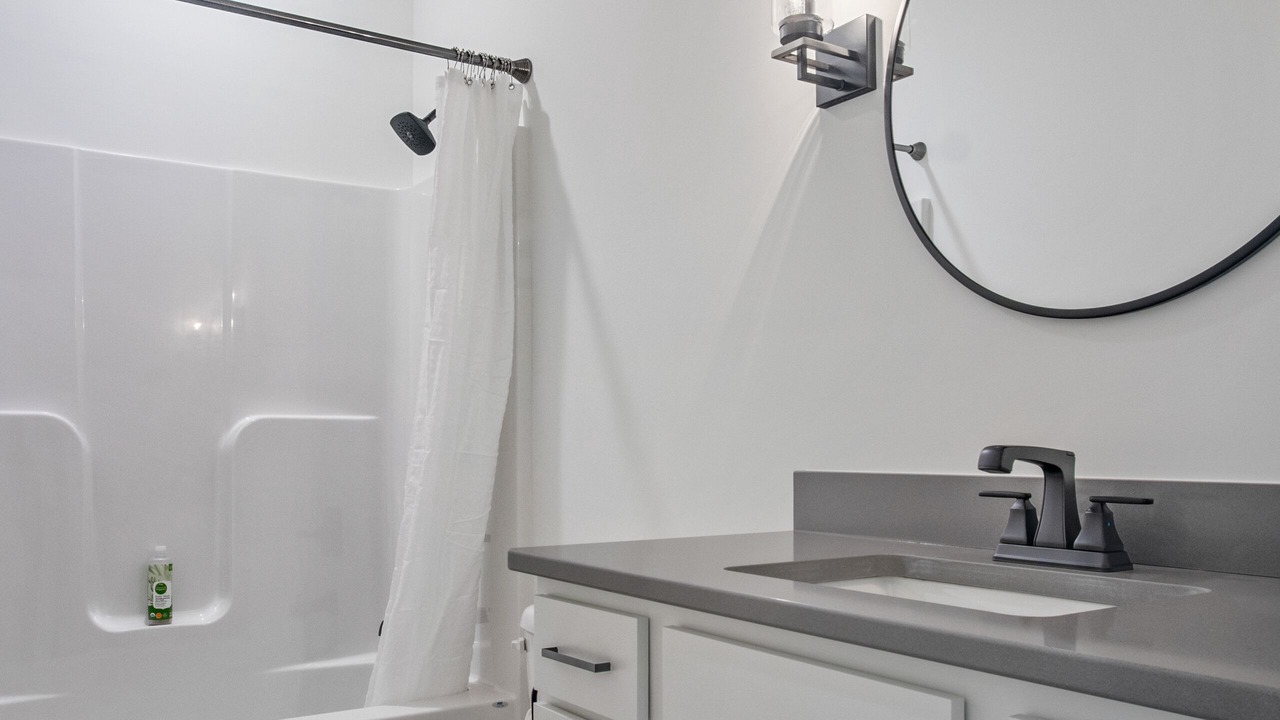 Photo of Bathroom in Speed