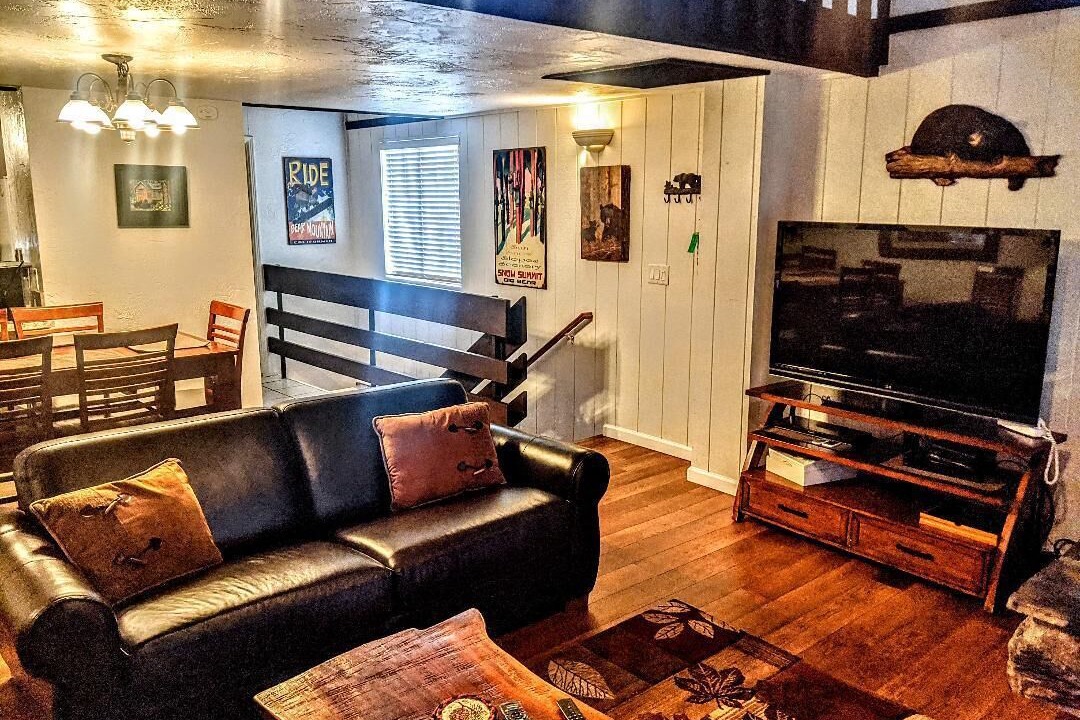 Photo of Livingroom in Big Bear Lake