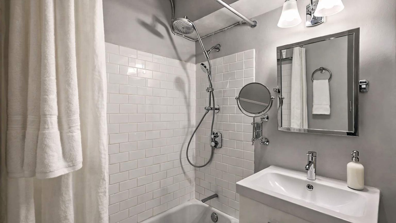 Photo of Bathroom in Downtown Seattle