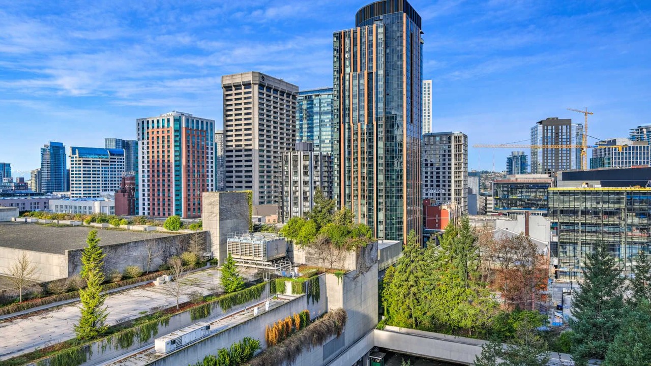 Photo of Others in Downtown Seattle