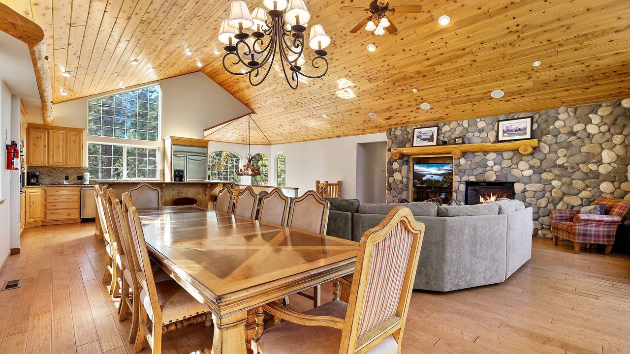 Photo of Bedroom in North Upper Truckee