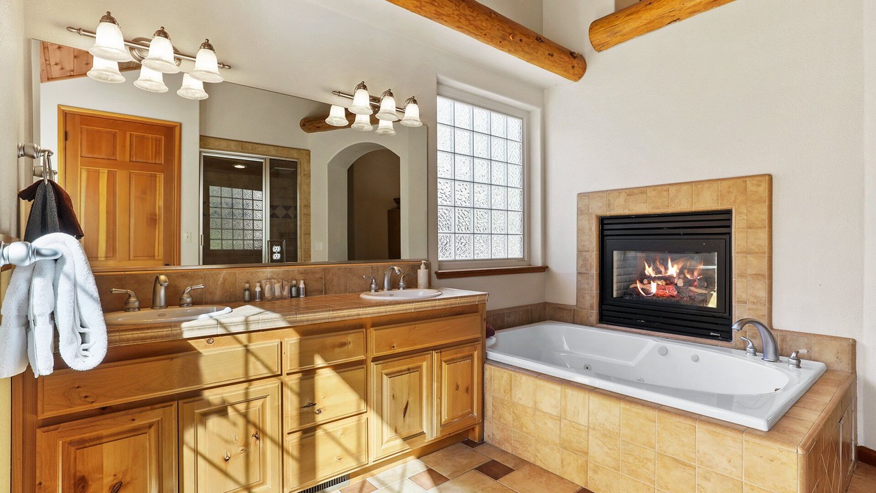 Photo of Bathroom in North Upper Truckee
