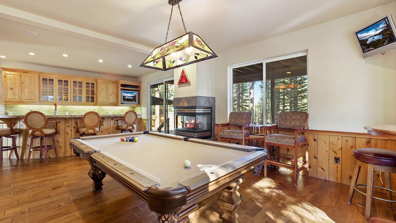 Photo of Bedroom in North Upper Truckee
