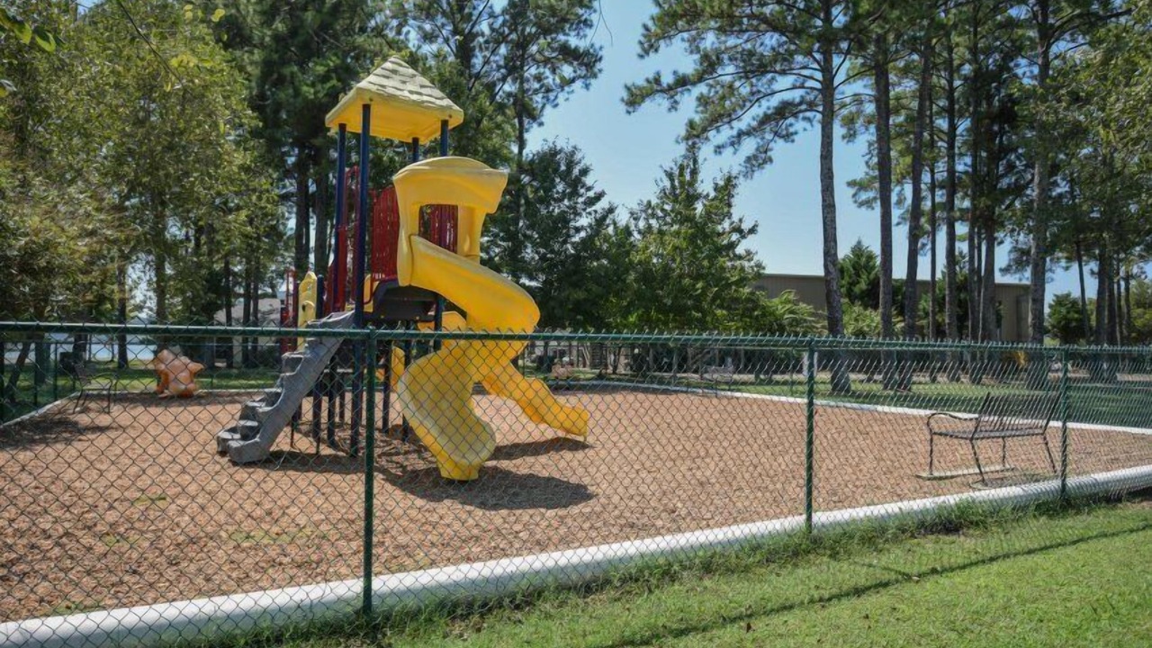 Photo of Others in Gadsden