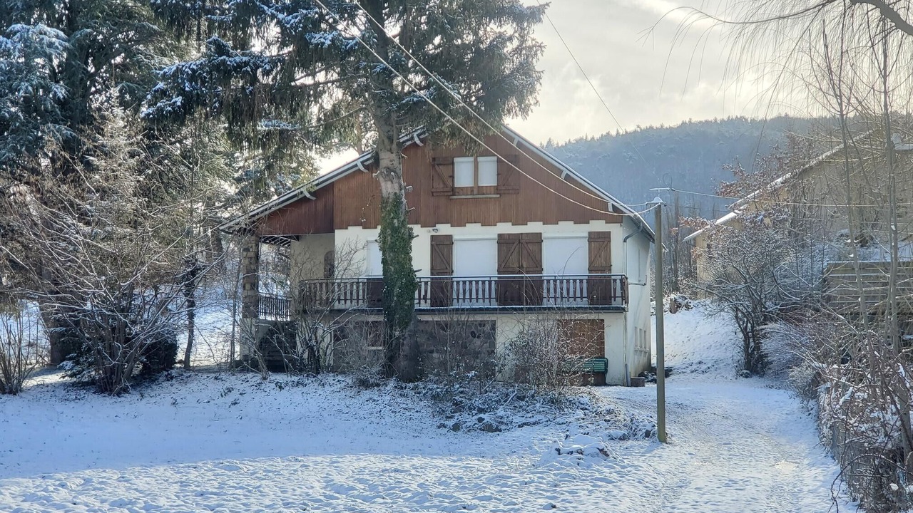 Photo of Others in Jassat