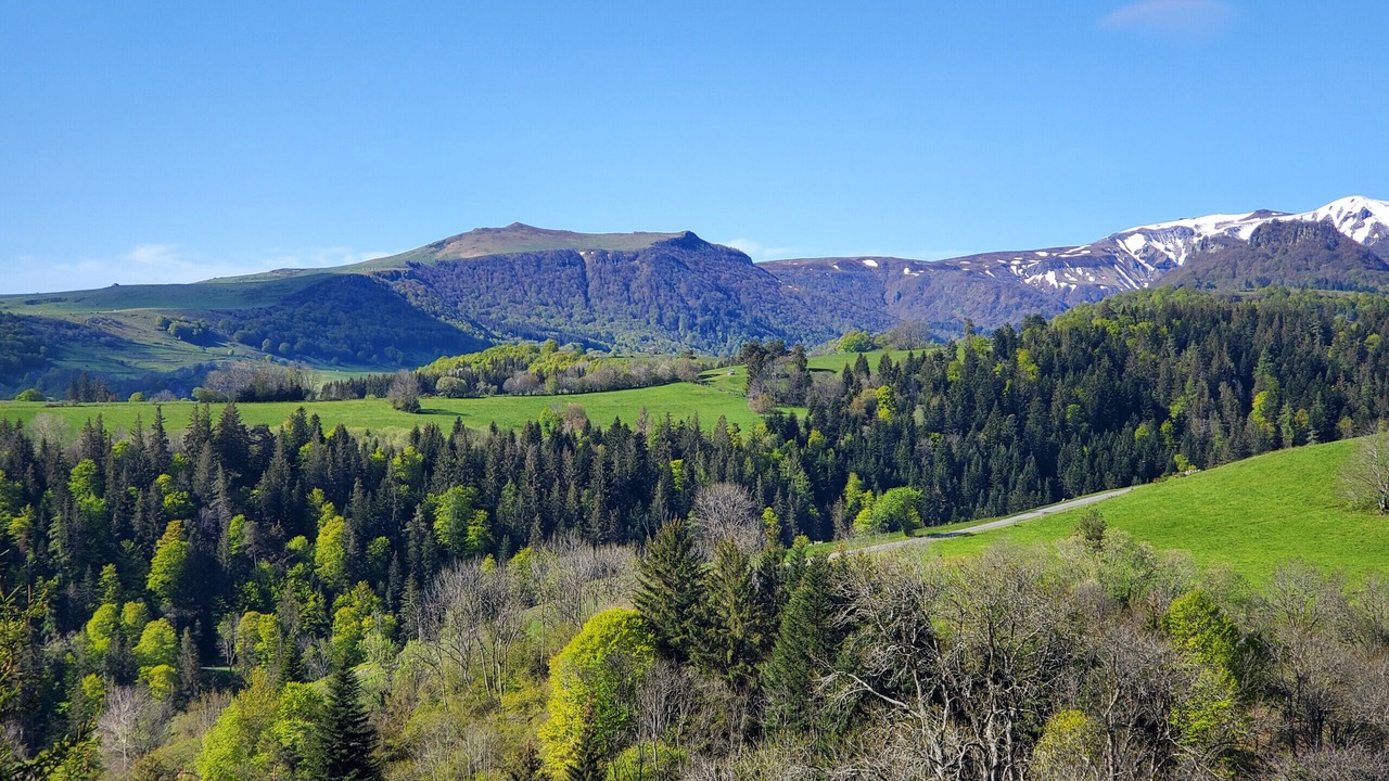 Photo of Others in Chambon-sur-Lac