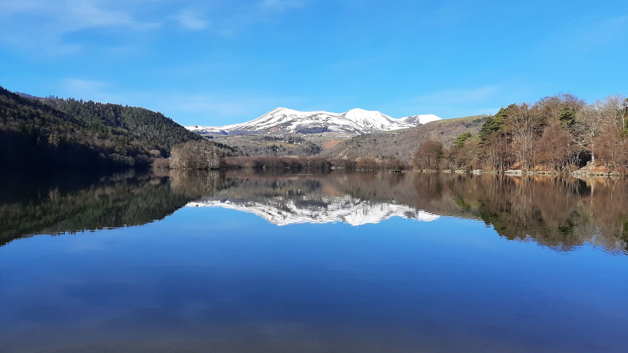 Photo of Others in Chambon-sur-Lac